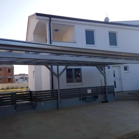 Neo Apartment